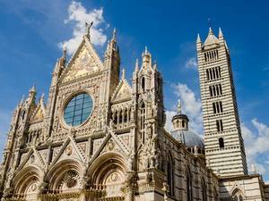 Кафедральный собор Сиены открывает "Врата небесные"