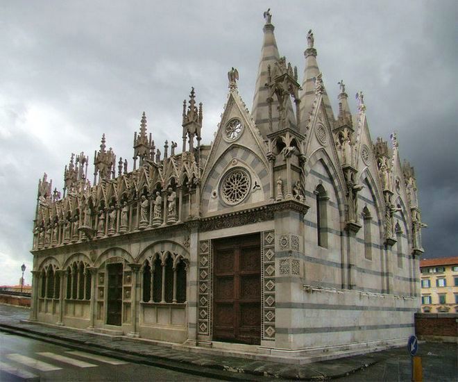 Церковь Санта-Мария делла Спина